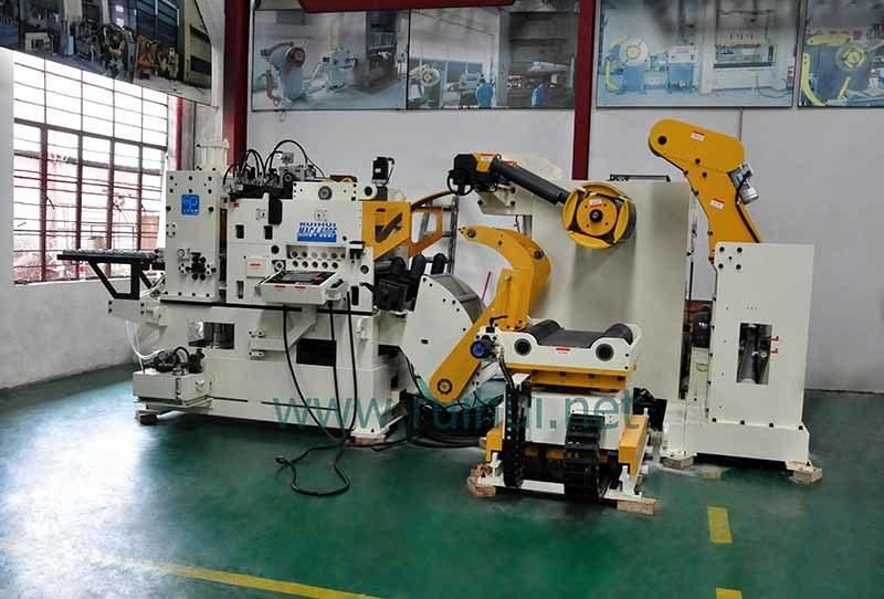 3 in 1 Steel Plate Servo Nc Roll Feeder Machine with Straightener and Decoiler