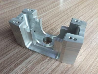 High Precision Lathe Turning Milling Aluminum CNC Machinery/Machined/Machining Parts