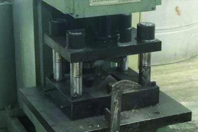 Hydraulic Angle Steel Notching Machine