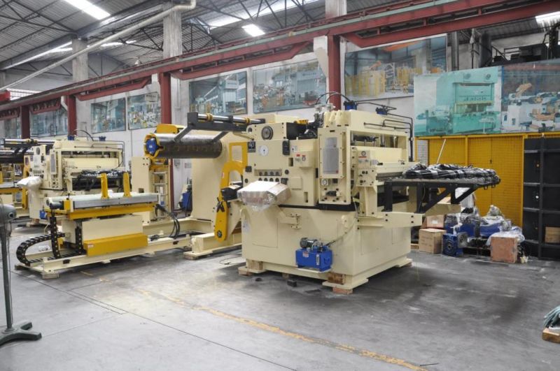 Automation Machine Nc Servo Straightener Feeder and Uncoiler Use in Manufacturing Industry Help to Make Car Parts