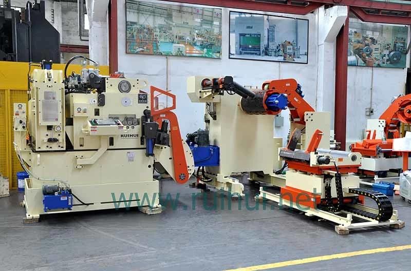 Press Feeding Systems 3 in 1 Nc Straightener Uncoiler Feeder Machine Has Material Rack