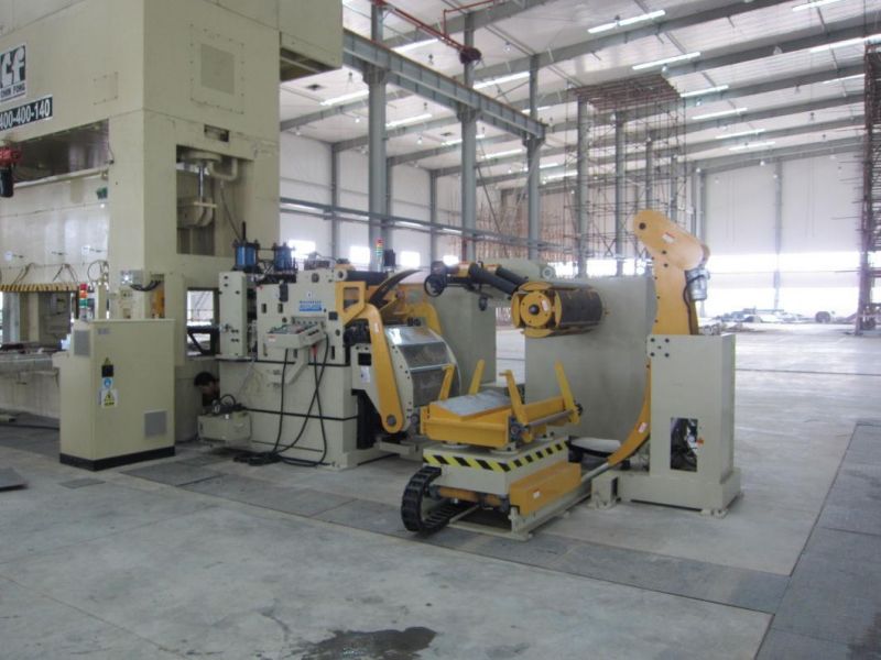 Automation Straightener with Feeder and Uncoiler Help to Making Car Parts of Honda