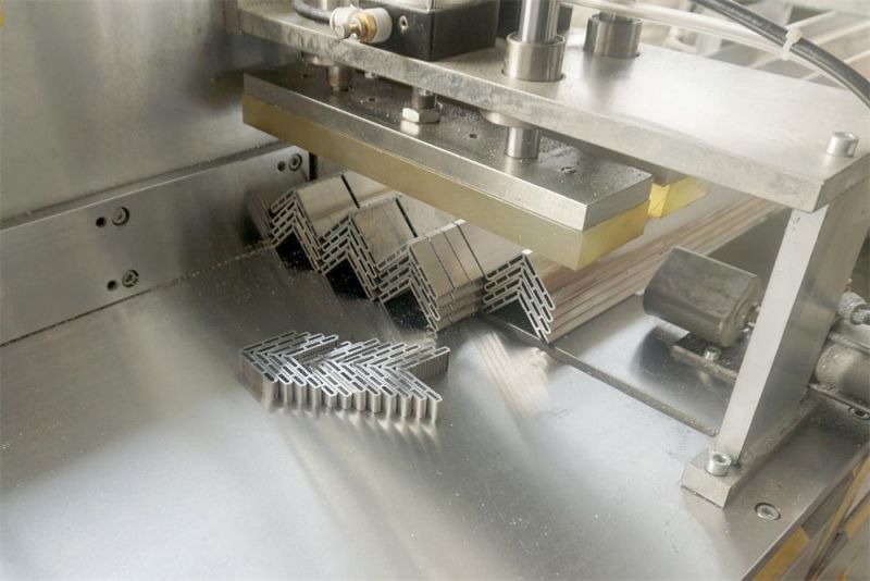 CNC Aluminium Corner Connector Cutting Machine