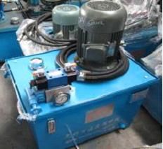 Metal Deck Forming Machine