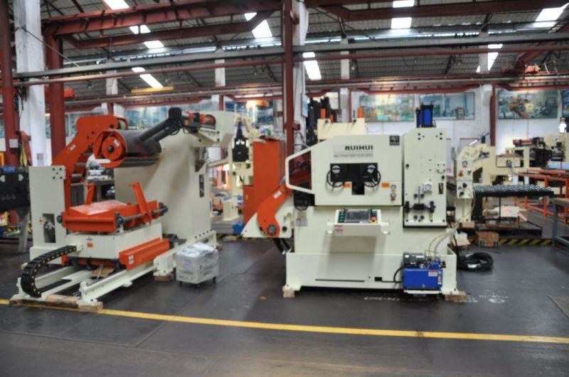 Decoiler Straigthener Feeder Machine in The OEM Manufacturing Industry (MAC4-800F)