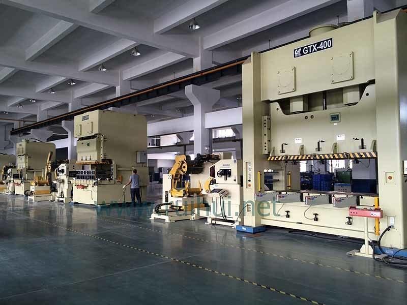 Automatic Machine Nc Servo Straightener Feeder and Uncoiler Use in The Major Automotive OEM Help to Making Car Parts