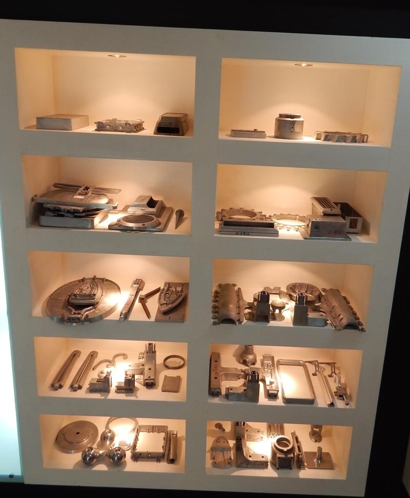 OEM High Quality Metal Bracket with Customized Size and Model Die Casting