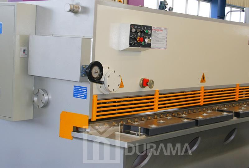 Durama Hydraulic Guillotine Shear Machine