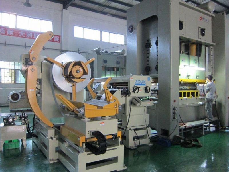 Sheet Metal Forming Medium Plate and Thick Plate Three-in-One CNC Feeder Feeding Line.