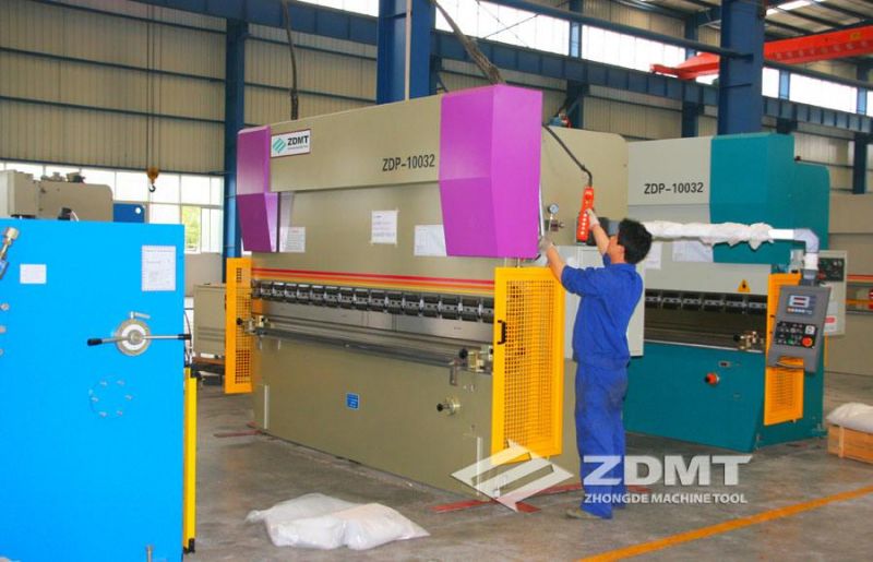 Zdmt Nc 125t/3200hydraulic Bending Machine