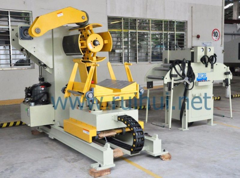 Automatic Machine Uncoiler and Straightener Use in Manufacturing Industry by Press Machine