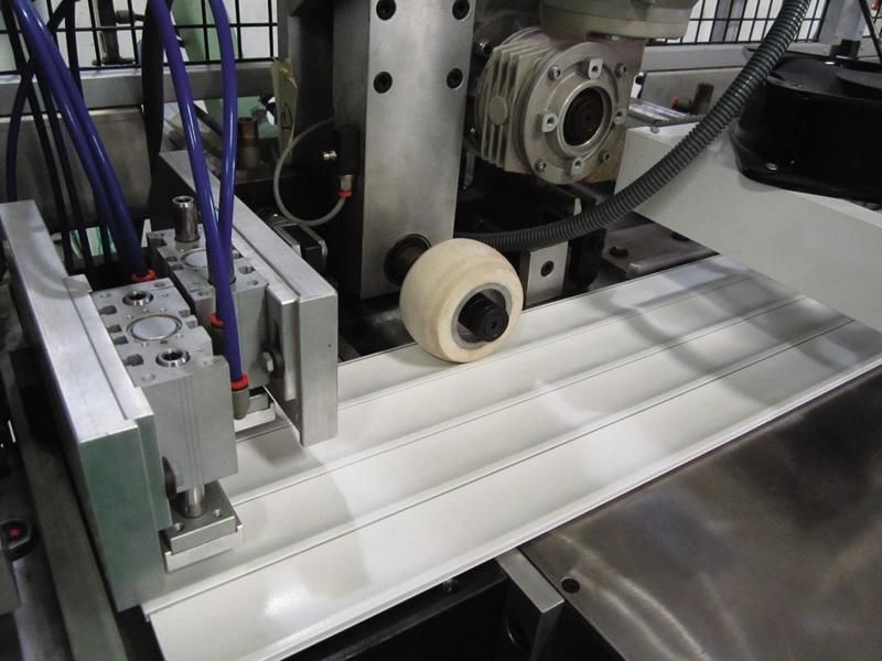 Customized High Speed PU Door Roller Shutter Roll Forming Machine