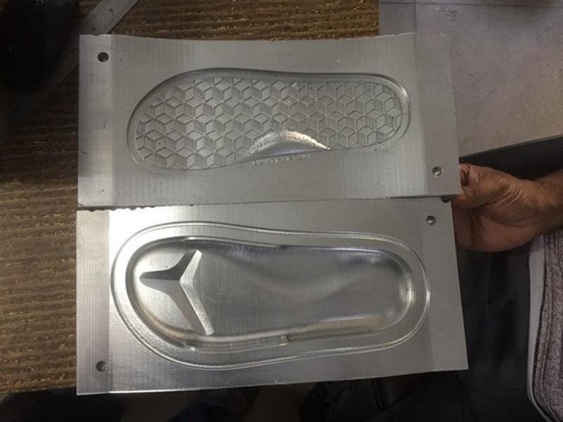 Best Mini Size CNC Router /Milling Metal Carving Machine 6090 Milling 3 Axis CNC Machine for Mold with CE