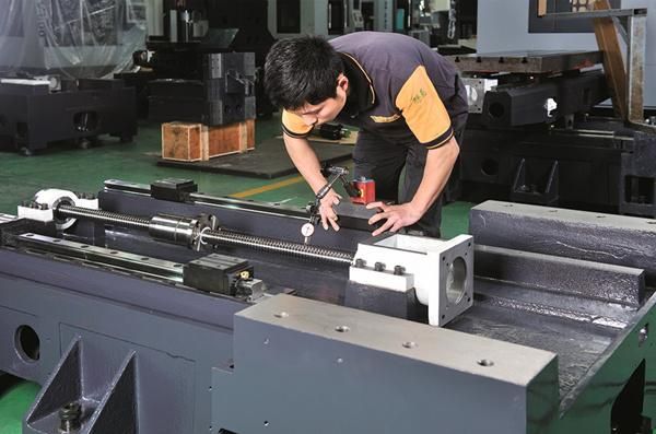 China CNC Vertical Machine Center