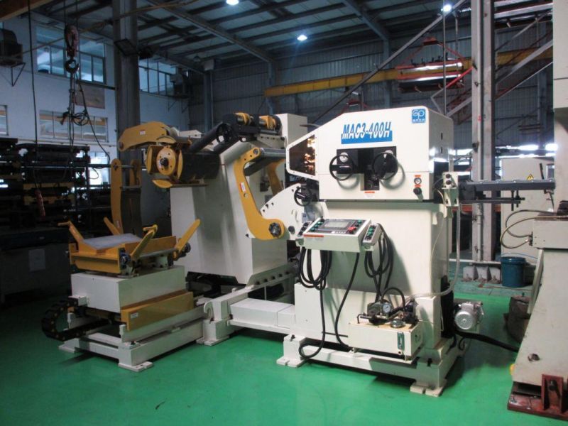 Coil Sheet Automatic Feeder with Straightener in Manufacturing Industry (MAC3-400)