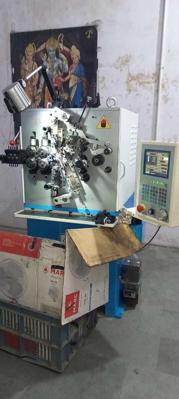 Hyd Spring Compression Machine & Spring Coiling Machine with Two Axis