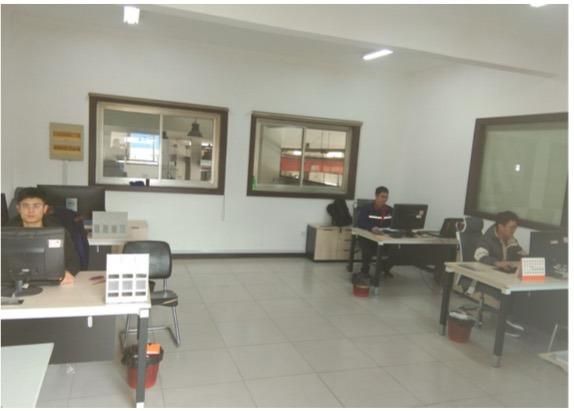 Plastic Injection Mold and Mold Is Gr Main Business, Also Die Casting Mold and Molding of Aluminium and Zinc Metal Parts in Small and Medium Series