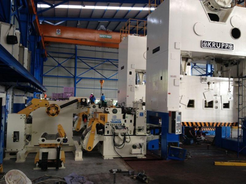 Nc Servo Straightener Feeder and Uncoiler Automation Machine Help to Make Car Parts (MAC4-1000F)
