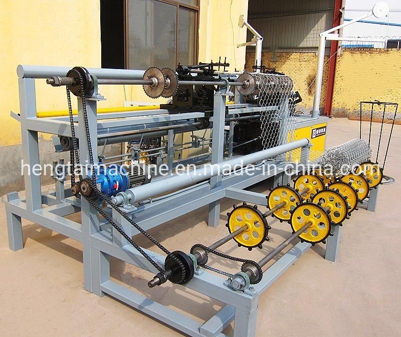 Steel Wire Fencing Weaving Equipment Diamond Chain Link Fence Machine