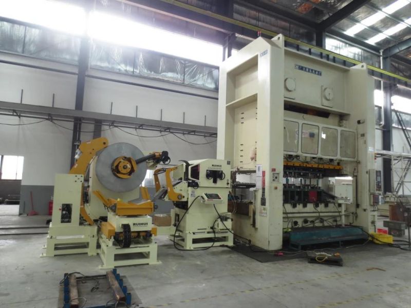 Nc Straightener Uncoiler Feeder Machine Has Oil Device (MAC4-800)