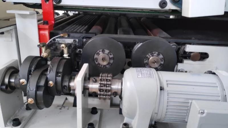 Metal Sanding Machine with Abrasive Belt for Sheet Metal